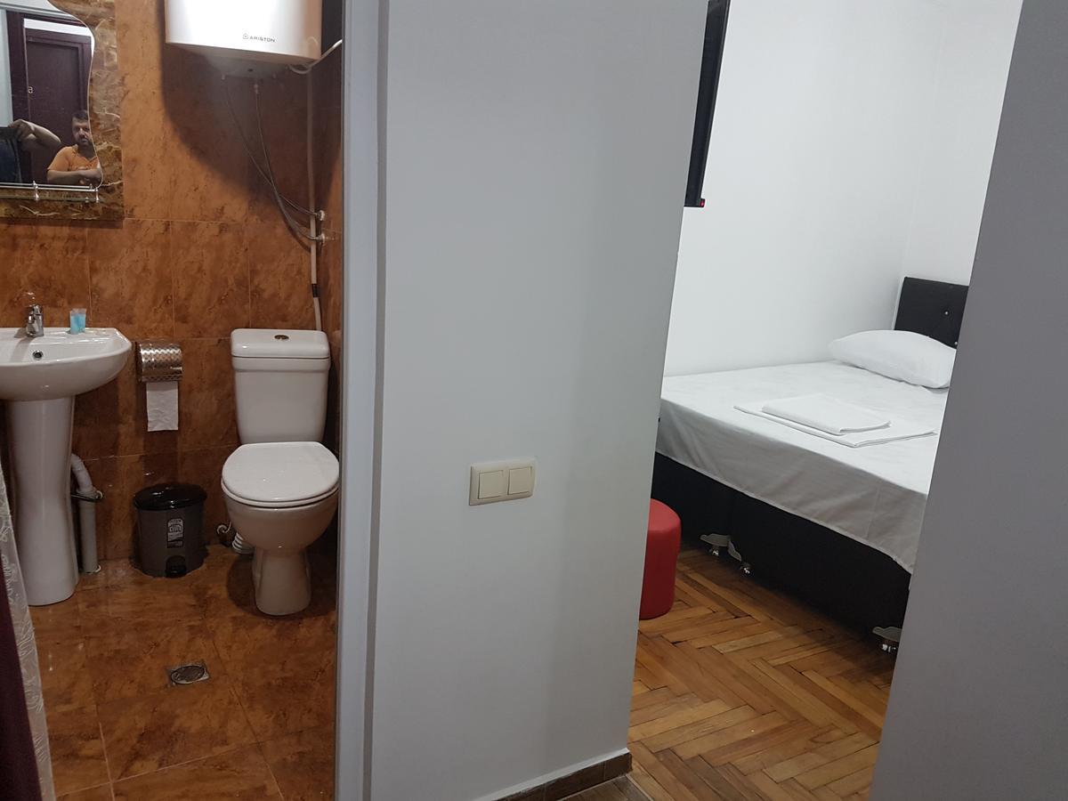 Pheria Batumi Esterno foto