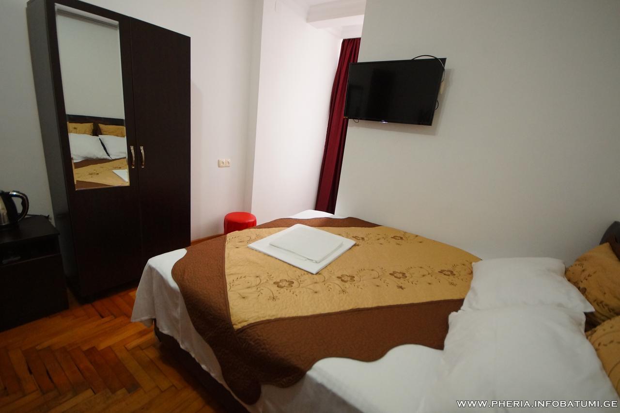 Pheria Batumi Esterno foto